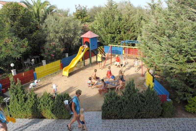 Unda Hotel Roda  Exterior photo